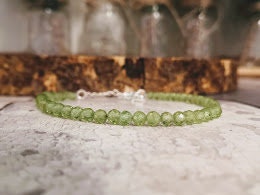 August Bracelet Peridot Bracelet August birthstone Gemstone bracelet Dainity bracelet August Delicate Bracelet Peridot stone Birthday Gift