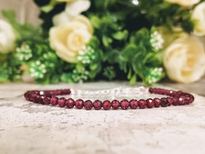 January Bracelet Garnet Bracelet January birthstone Gemstone bracelet Dainity bracelet January Delicate Bracelet Red Garnet bracelet