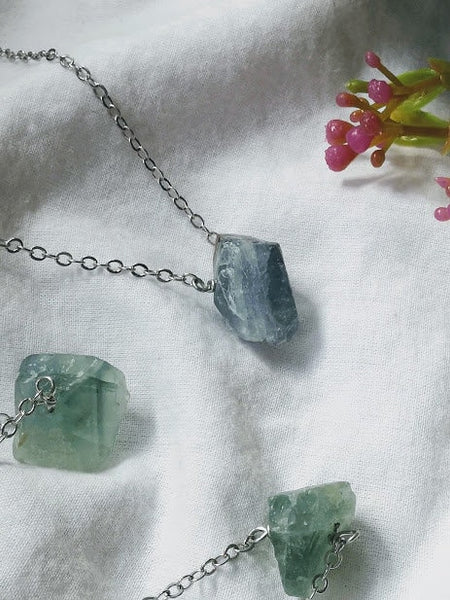 Raw fluorite Necklace Natural Stone necklace crystal necklace fluorite Chunky crystal necklace Raw crystal Raw fluorite fluorite jewelry