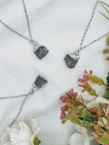 Labradorite Raw Labradorite Dipped SILVER Necklace Labradorite crystal Labradorite Necklace Labradorite jewelry Labradorite healing stone