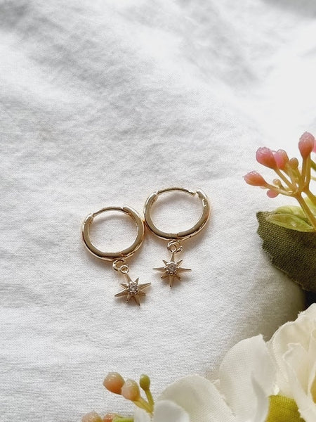 Tiny star earrings Tiny star necklace Tiny star Jewelry Tiny star set Tiny star gifts Gold Tiny star stardust earrings tiny star huggie hoop