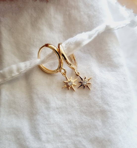 Tiny star earrings Tiny star necklace Tiny star Jewelry Tiny star set Tiny star gifts Gold Tiny star stardust earrings tiny star huggie hoop