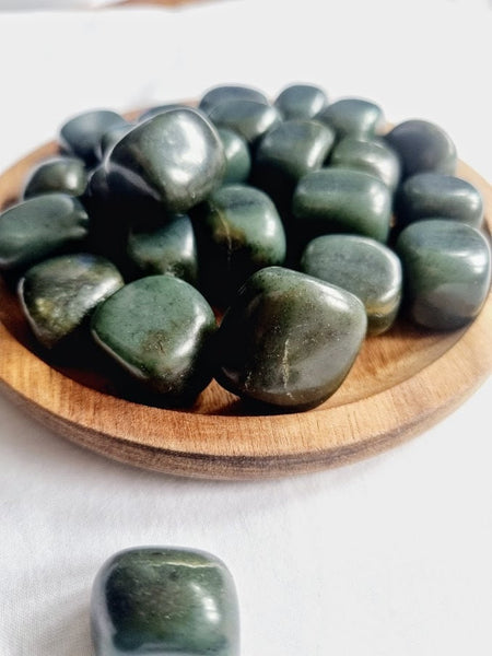 Green Jade Tumble Stone Green Jade Crystal Natural Green Jade Healing Crystals Green Jade tumble gemstone Meditation stone Jade crystals