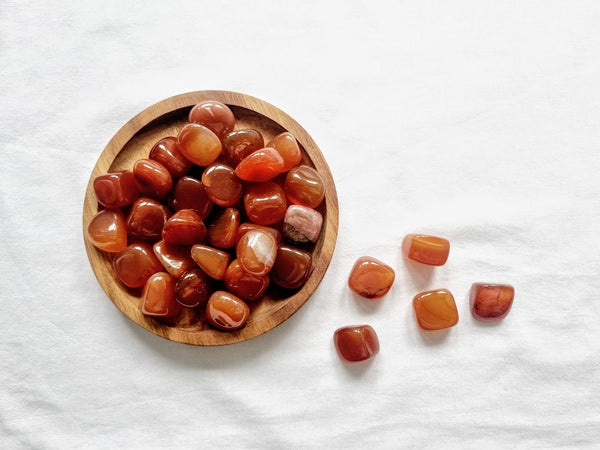 Carnelian Tumble Stone Carnelian Crystal Natural Carnelian Healing Crystals Carnelian tumble gemstone Meditation stone Carnelian Gift