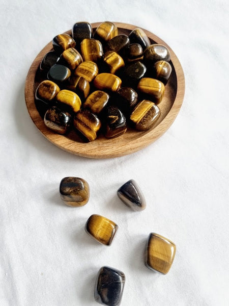 Tiger's Eye Tumble Stone Tiger's Eye Crystal Natural Tiger's Eye Healing Crystals Tiger's Eye tumble gemstone Meditation stone Tiger's Eye